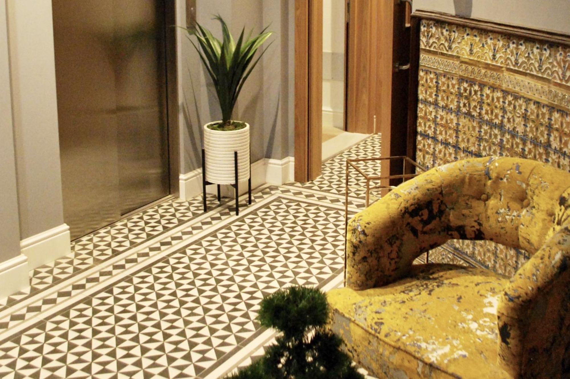גיברלטר Central Penthouse Double Room Ensuite - Grand Central House מראה חיצוני תמונה